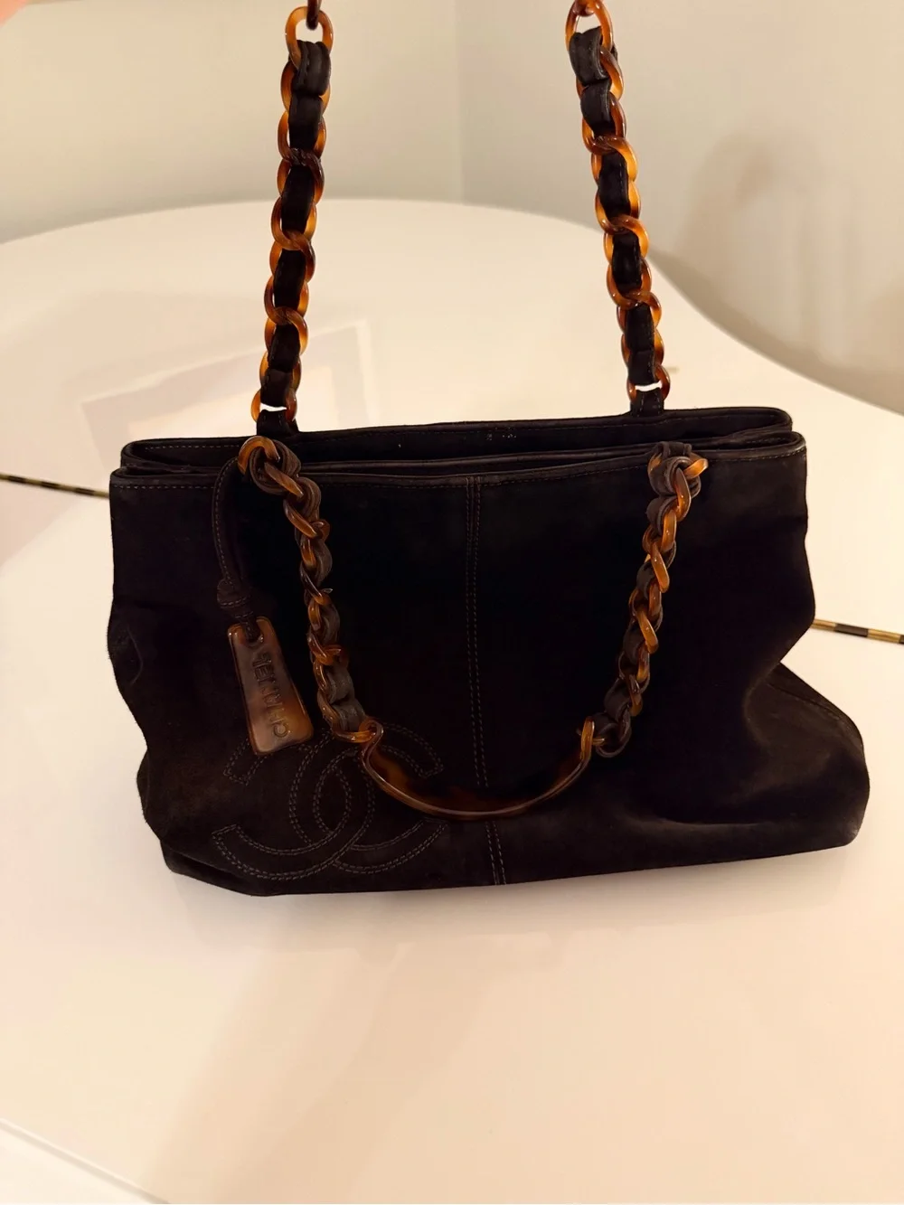 CHANEL Black Suede Shoulder Bag with Tortoiseshell Chain - Picture 4 of 4